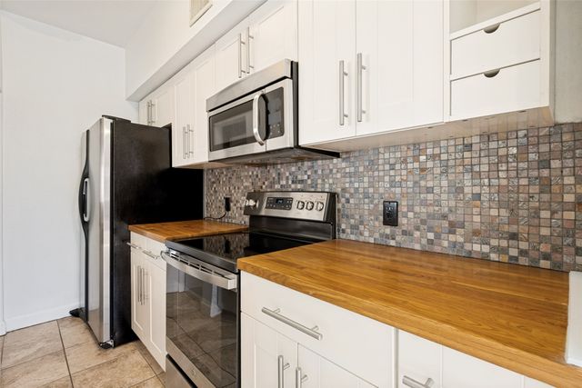7151 Gaston Avenue 902, Dallas, TX 75214