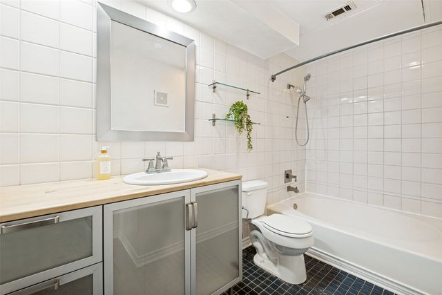 7151 Gaston Avenue 902, Dallas, TX 75214