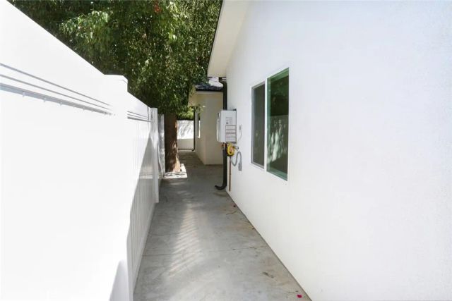 7521 Milwood, Canoga Park, CA 91303