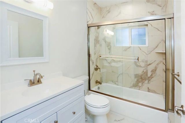 7521 Milwood, Canoga Park, CA 91303