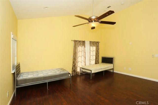 7521 Milwood, Canoga Park, CA 91303