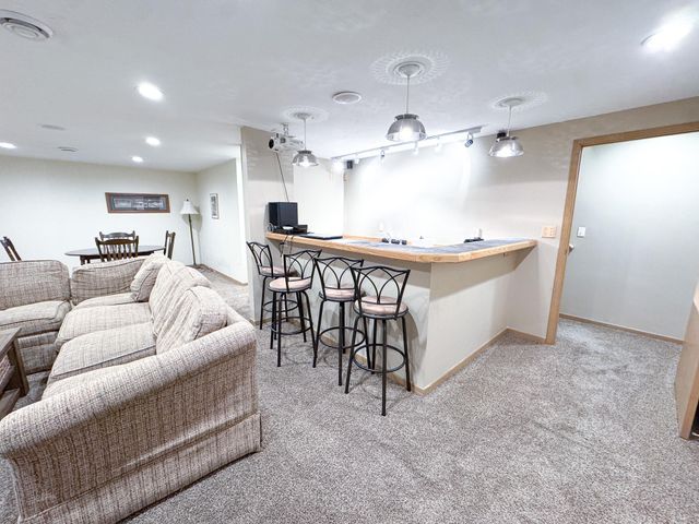 1610 Suntree Drive, West Fargo, ND 58078