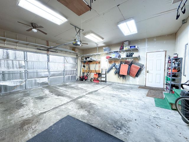 1610 Suntree Drive, West Fargo, ND 58078