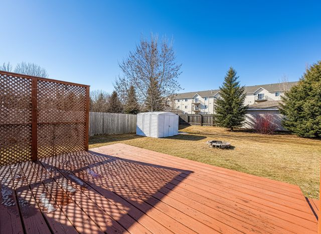 1610 Suntree Drive, West Fargo, ND 58078