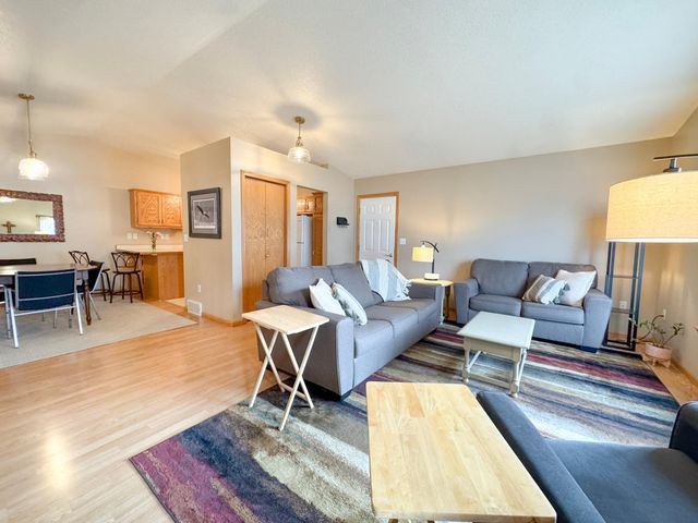 1610 Suntree Drive, West Fargo, ND 58078