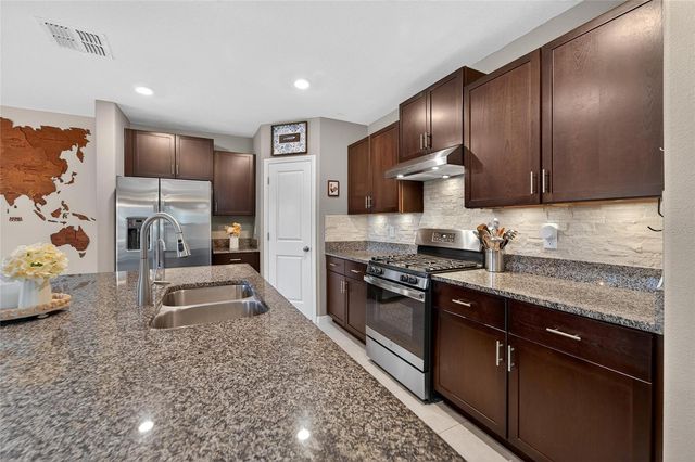 9720 LEMON DROP LOOP, Sun City Center, FL 33573