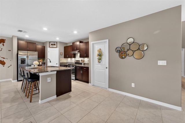 9720 LEMON DROP LOOP, Sun City Center, FL 33573