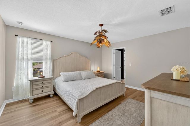 9720 LEMON DROP LOOP, Sun City Center, FL 33573