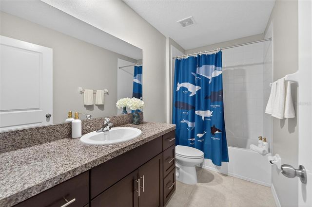 9720 LEMON DROP LOOP, Sun City Center, FL 33573