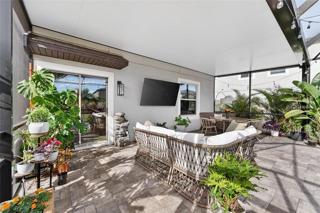 9720 LEMON DROP LOOP, Sun City Center, FL 33573