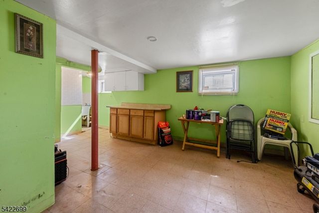 1302 Bower St, Linden City, NJ 07036