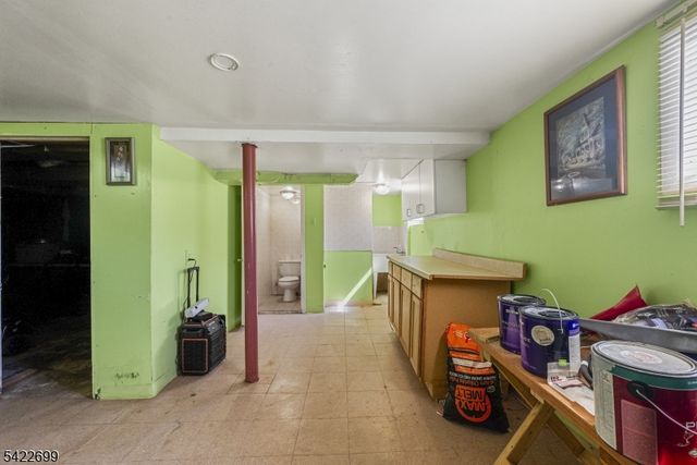 1302 Bower St, Linden City, NJ 07036