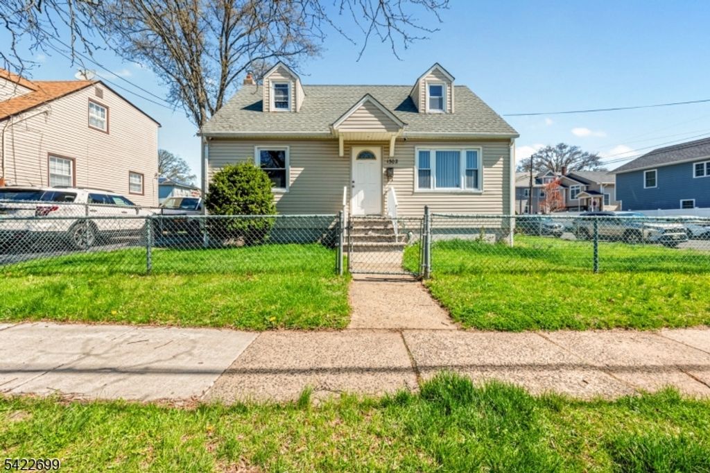 1302 Bower St, Linden City, NJ 07036