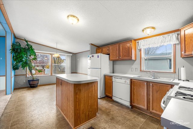 776 Mallard Circle B, Sandwich, IL 60548