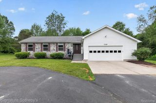2240 Hidden Lake Trail, Brandon Charter Township, MI 48462