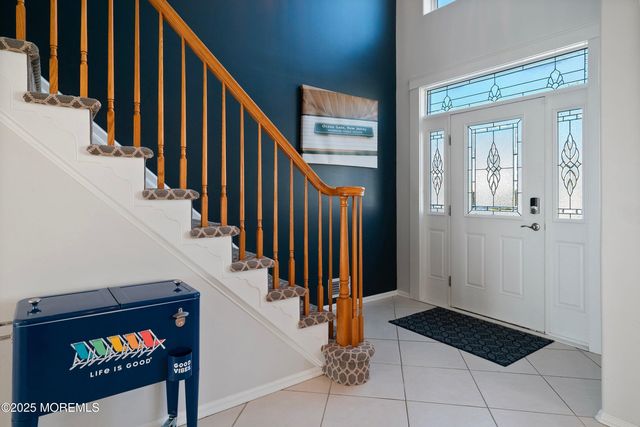 8 Jibsail Drive, Bayville, NJ 08721