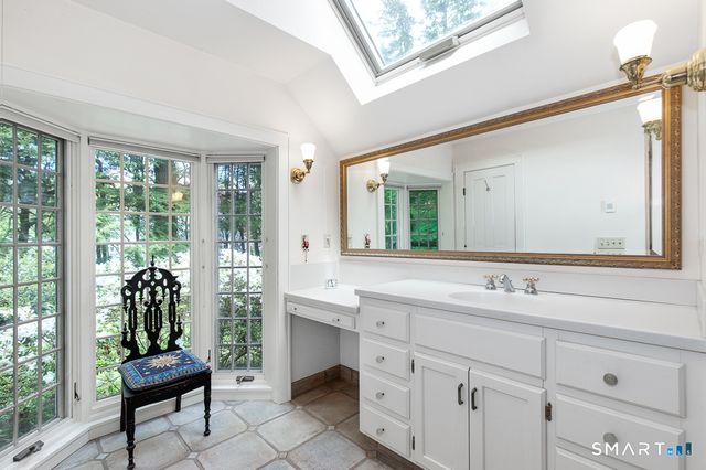 446 Amity Road, Woodbridge, CT 06525