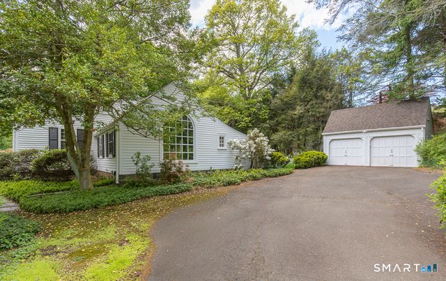 446 Amity Road, Woodbridge, CT 06525