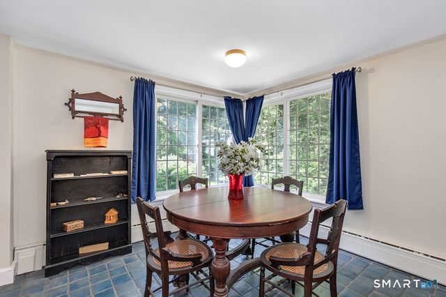 446 Amity Road, Woodbridge, CT 06525