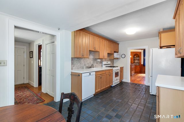 446 Amity Road, Woodbridge, CT 06525