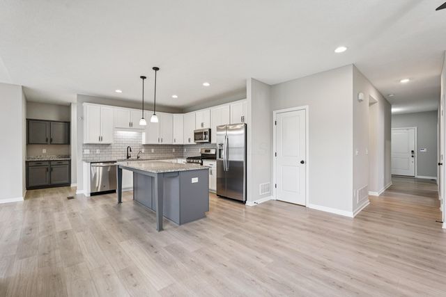 617 Big Stone Drive, Sunbury, OH 43074