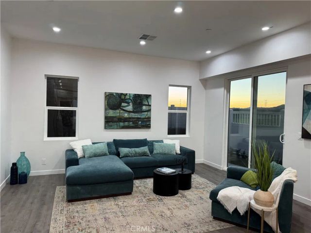 12511 N Haleh Lane 12509, Sylmar, CA 91342