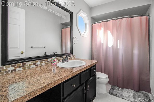 7860 Rivergate Drive, Westland, MI 48185