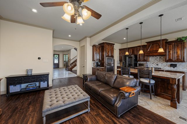 1218 Thistle Hill Trail, Weatherford, TX 76087