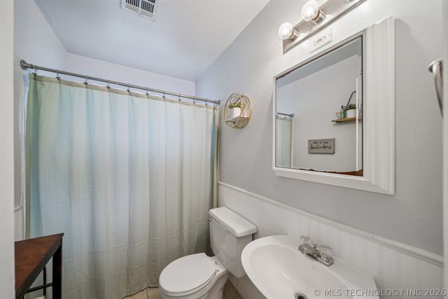 1006 Forest Drive, Sand Springs, OK 74063