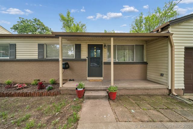 1006 Forest Drive, Sand Springs, OK 74063