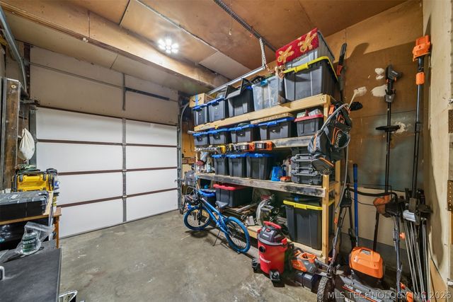 1006 Forest Drive, Sand Springs, OK 74063