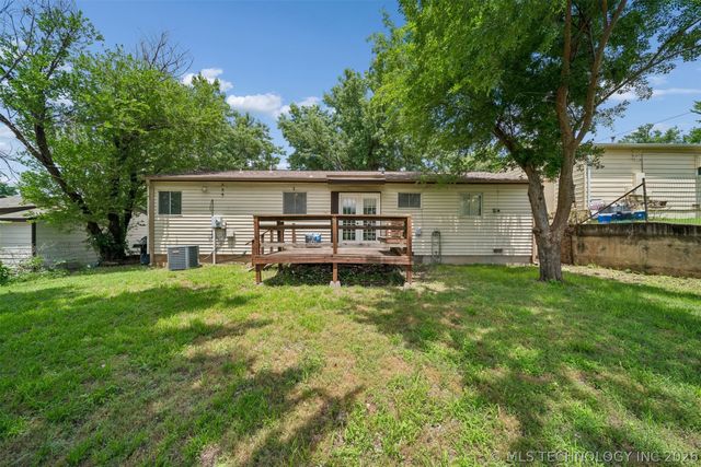 1006 Forest Drive, Sand Springs, OK 74063