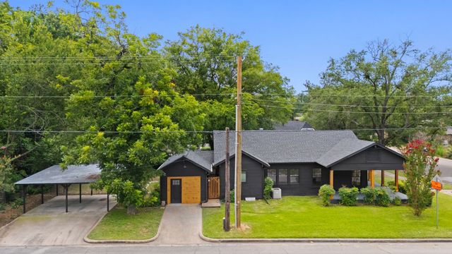 516 N Johnson Street, Mineola, TX 75773