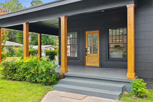 516 N Johnson Street, Mineola, TX 75773