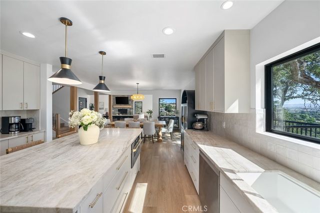 34 Terrace Hill Dr, Paso Robles, CA 93446