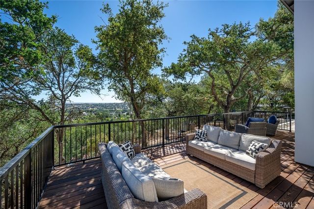 34 Terrace Hill Dr, Paso Robles, CA 93446