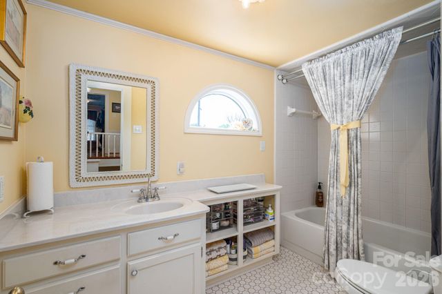 314 S Cedar Street, Lincolnton, NC 28092