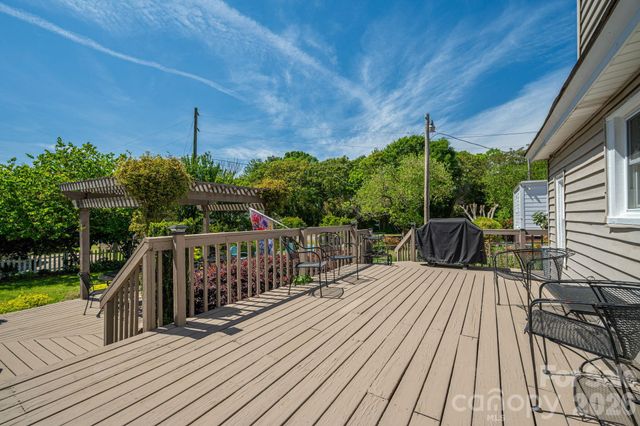 314 S Cedar Street, Lincolnton, NC 28092