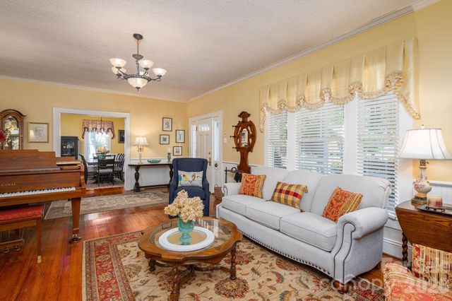 314 S Cedar Street, Lincolnton, NC 28092