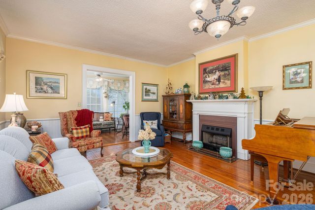 314 S Cedar Street, Lincolnton, NC 28092