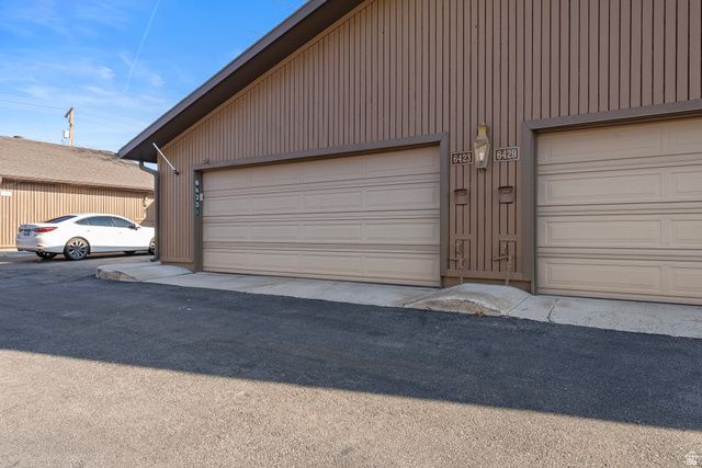 6423 S 1680 E, Salt Lake City, UT 84121