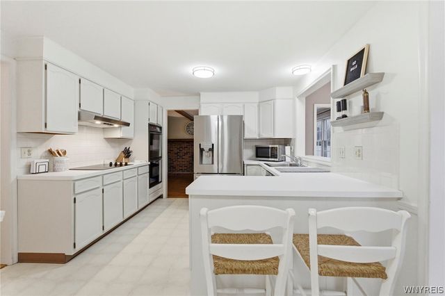 80 Andover Lane, Amherst, NY 14221