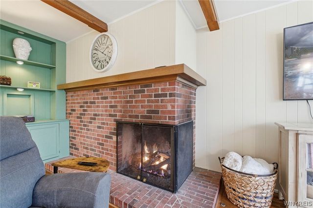 80 Andover Lane, Amherst, NY 14221