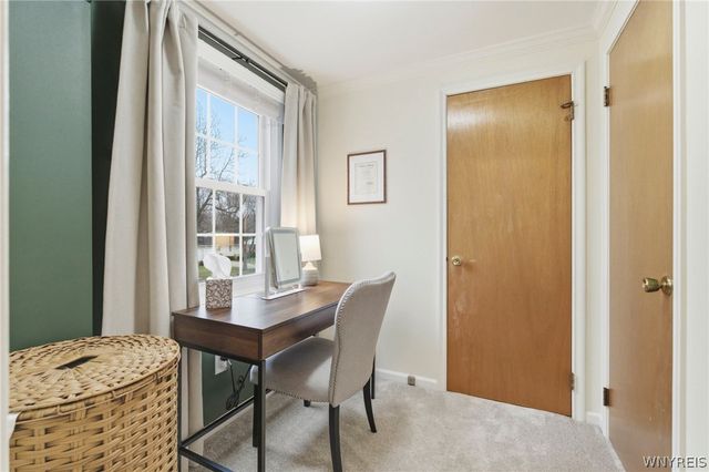 80 Andover Lane, Amherst, NY 14221