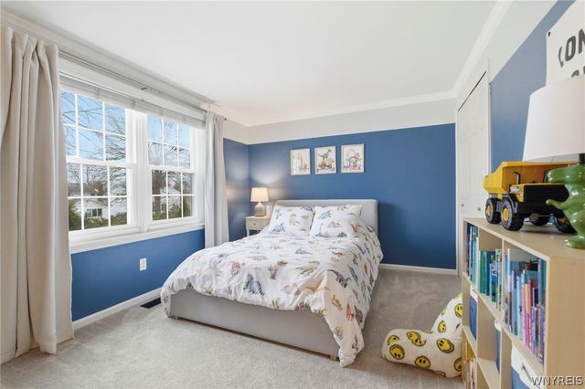 80 Andover Lane, Amherst, NY 14221