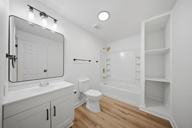 500 S 4th Street, Bonham, TX 75418