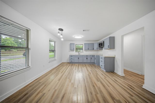 500 S 4th Street, Bonham, TX 75418