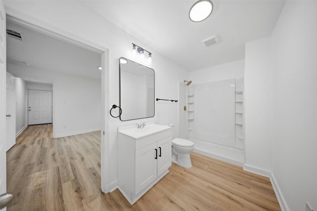 500 S 4th Street, Bonham, TX 75418