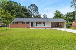 820 Glenwood Avenue, Perry, GA 31069