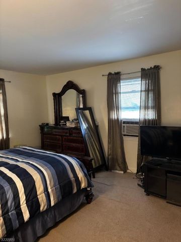 34 Fitzrandolph Rd, West Orange Twp., NJ 07052